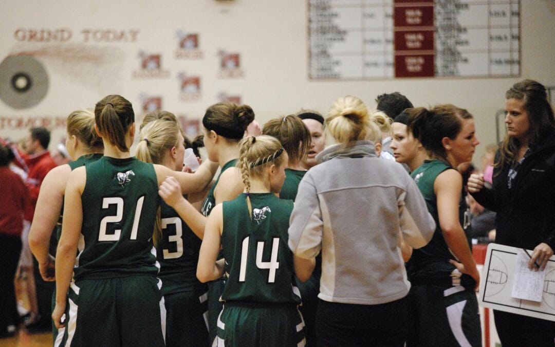 Basketball timeout strategy: How to manage momentum without wasting timeouts